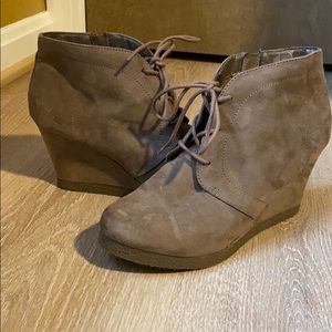 Medina Wedged Booties